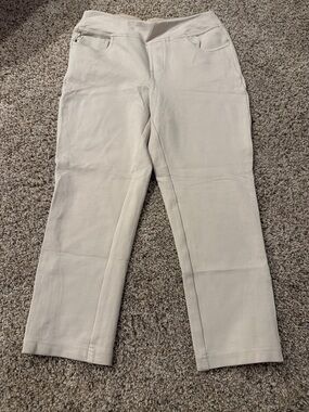 Belle by Kim Gravel Cream Cropped Ponte Pants